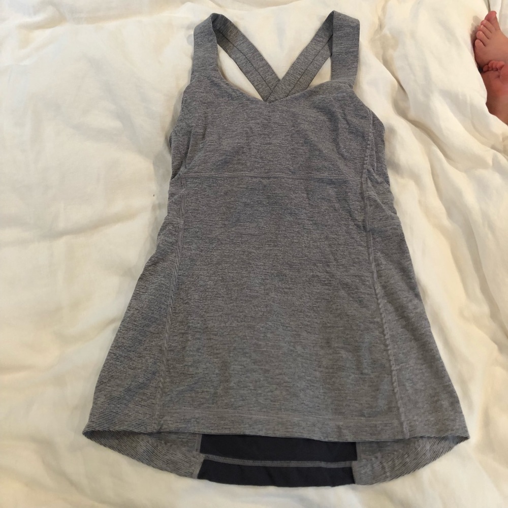 Lululemon fitted crossback top